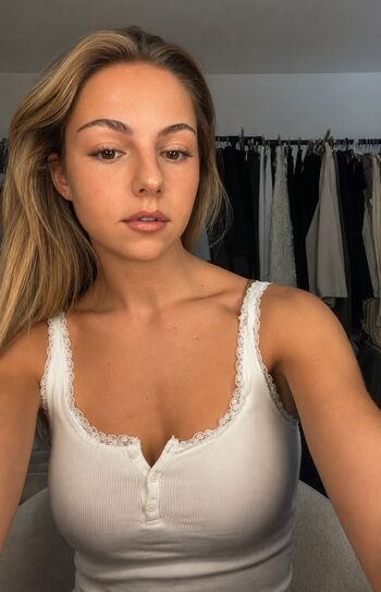 Leaked Julia hhlrr private photo viral onlyfans