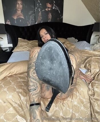 Julia Jasmin