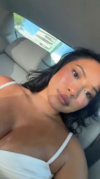Leaked Julia kelly private photo viral onlyfans