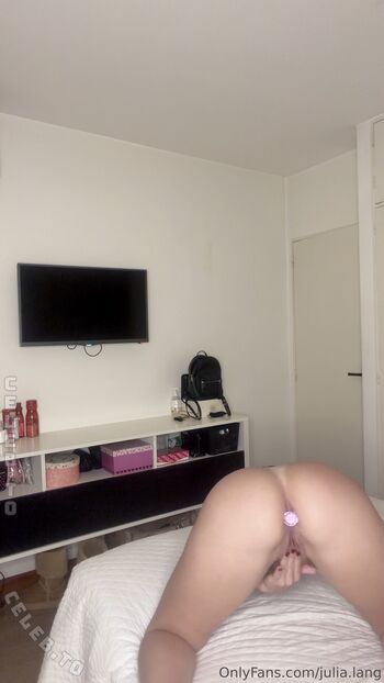 Leaked Julia lang private photo viral onlyfans
