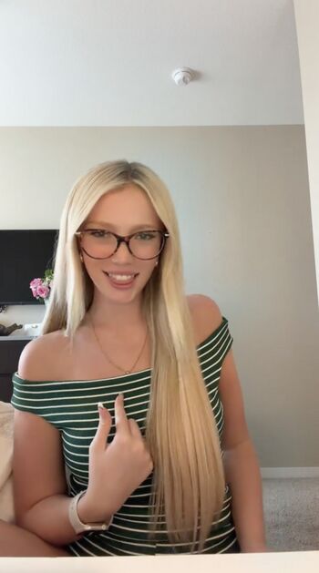 Julia Larson