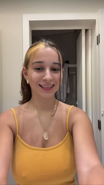 Leaked Julia petroni private photo viral onlyfans