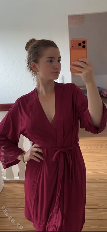 Leaked Julia schulze page private photo viral onlyfans