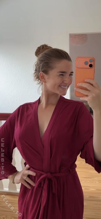 Leaked Julia schulze page private photo viral onlyfans
