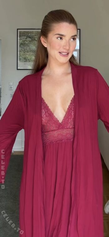 Leaked Julia schulze private photo viral onlyfans
