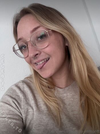 Leaked Julia vernunft private photo viral onlyfans