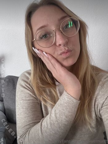 Leaked Julia vernunft private photo viral onlyfans