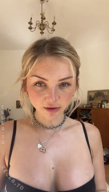 Leaked Julia wulf page private photo viral onlyfans