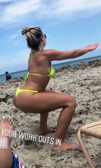 Julia Zee