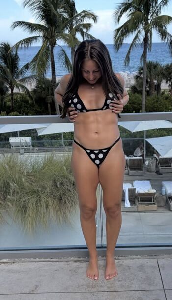 Julia Zee