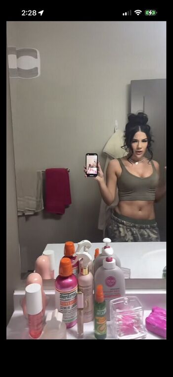 Juliagoolia69