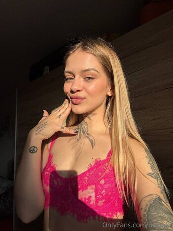 Leaked Julianizza private photo viral onlyfans