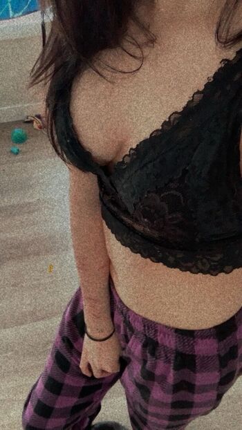 Leaked Julie blood private photo viral onlyfans