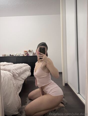 Leaked Julie dvxx private photo viral onlyfans