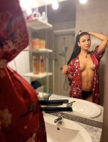 Leaked Julie lsm private photo viral onlyfans