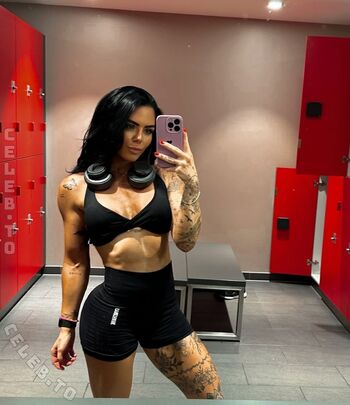 Julie_Sixx