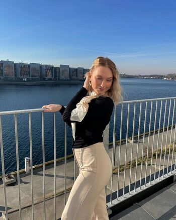 Julie Skov