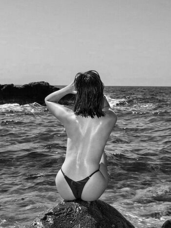 Leaked Julieczr private photo viral onlyfans