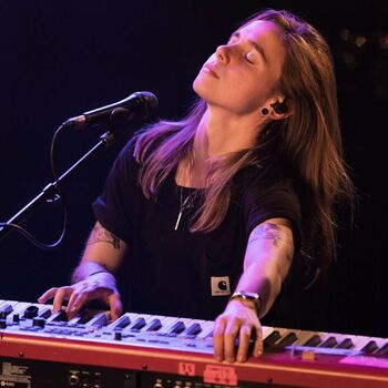 Leaked Julien baker private photo viral onlyfans