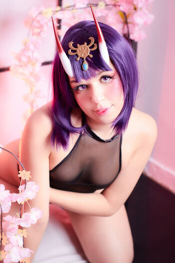 Julis Scarlet