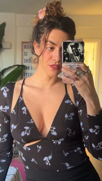Leaked Justine lossa page private photo viral onlyfans