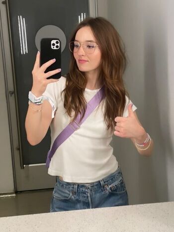 Kaitlyn Dever