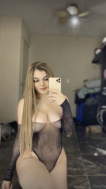 Leaked Karelyruizoficial page private photo viral onlyfans
