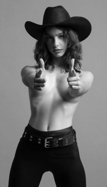 Leaked Karina flores private photo viral onlyfans