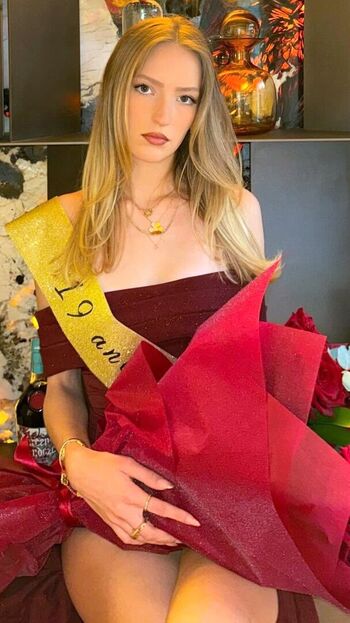 Leaked Karina kurzawa private photo viral onlyfans