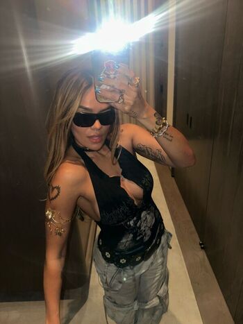 Leaked Karol g private photo viral onlyfans