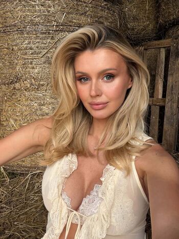 Leaked Karolina malina private photo viral onlyfans