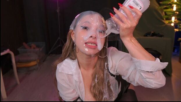 Leaked Karolineneuer private photo viral onlyfans