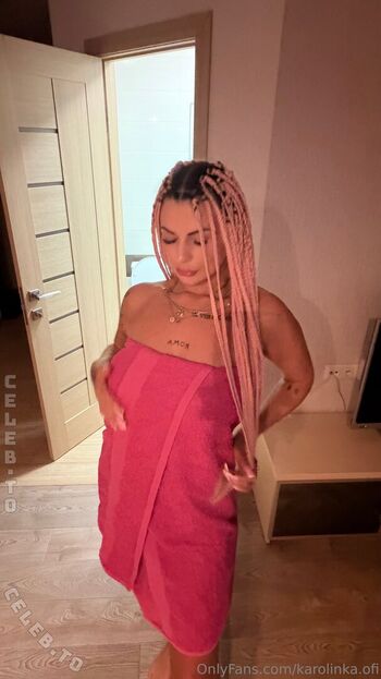 Leaked Karolinka ofi private photo viral onlyfans