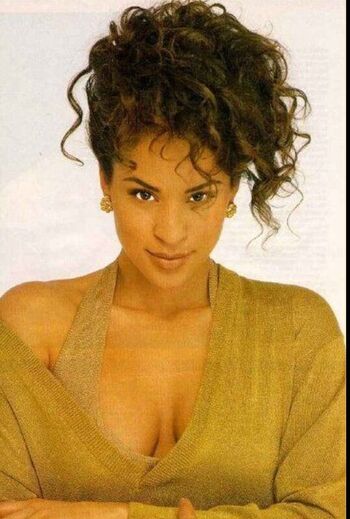 Karyn Parsons