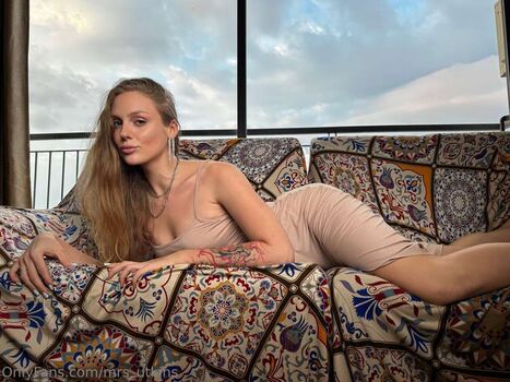 Leaked Katelovesyouxo page private photo viral onlyfans
