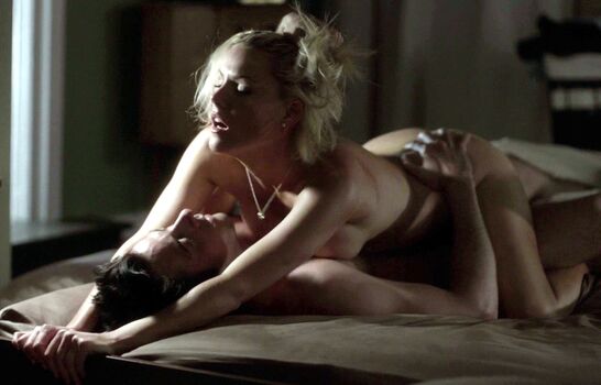 Kathleen Robertson