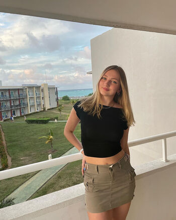 Leaked Katie liakin private photo viral onlyfans