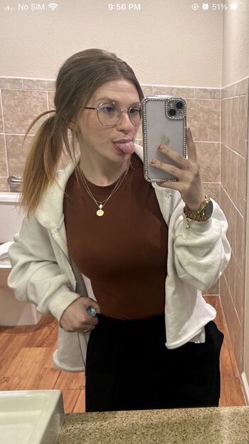 Leaked Katie lindeen private photo viral onlyfans