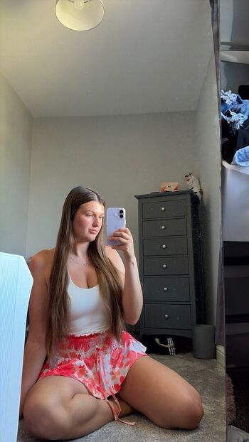 Leaked Katieexox private photo viral onlyfans