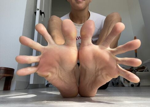 Leaked Kats tingers private photo viral onlyfans
