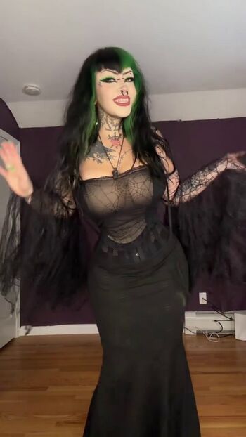 Leaked Kawaiii corpse bella luna private photo viral onlyfans