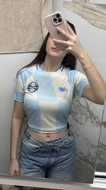 Kaylane Flores