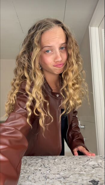 Leaked Kaylee private photo viral onlyfans