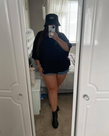 Kayleigh Skin