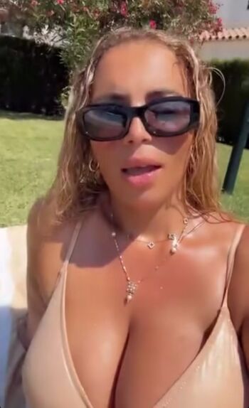 Kayna Samet