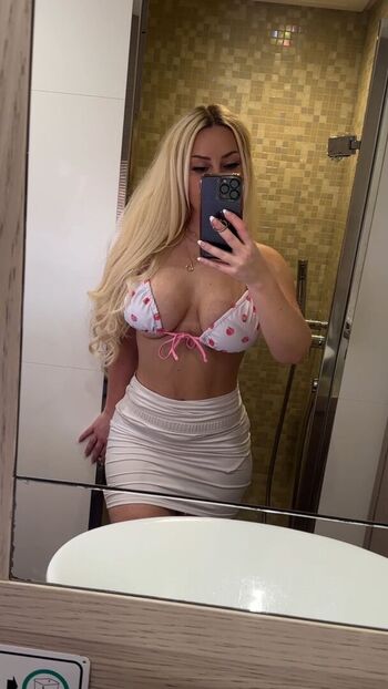 Leaked Kaytsadventures private photo viral onlyfans