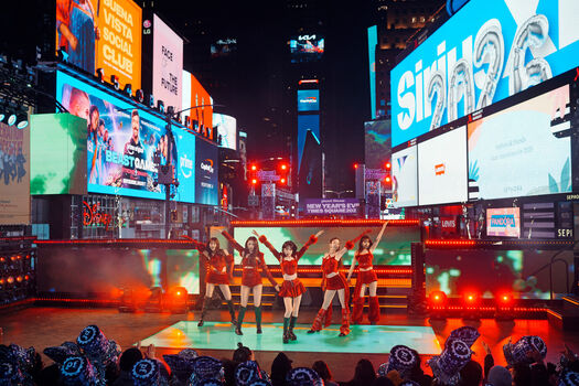 Kazuha Nakamura 中村 一葉