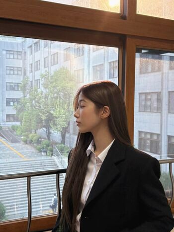 Kazuha Nakamura 中村 一葉