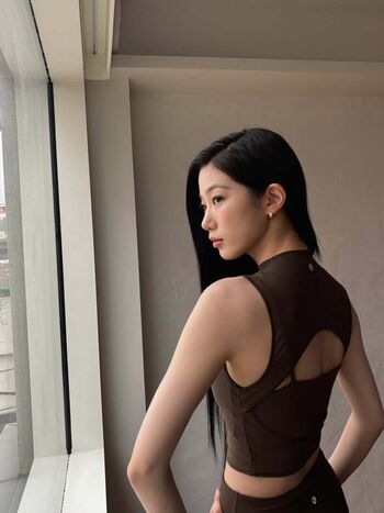 Kazuha Nakamura 中村 一葉