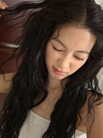 Kazuha Nakamura 中村 一葉